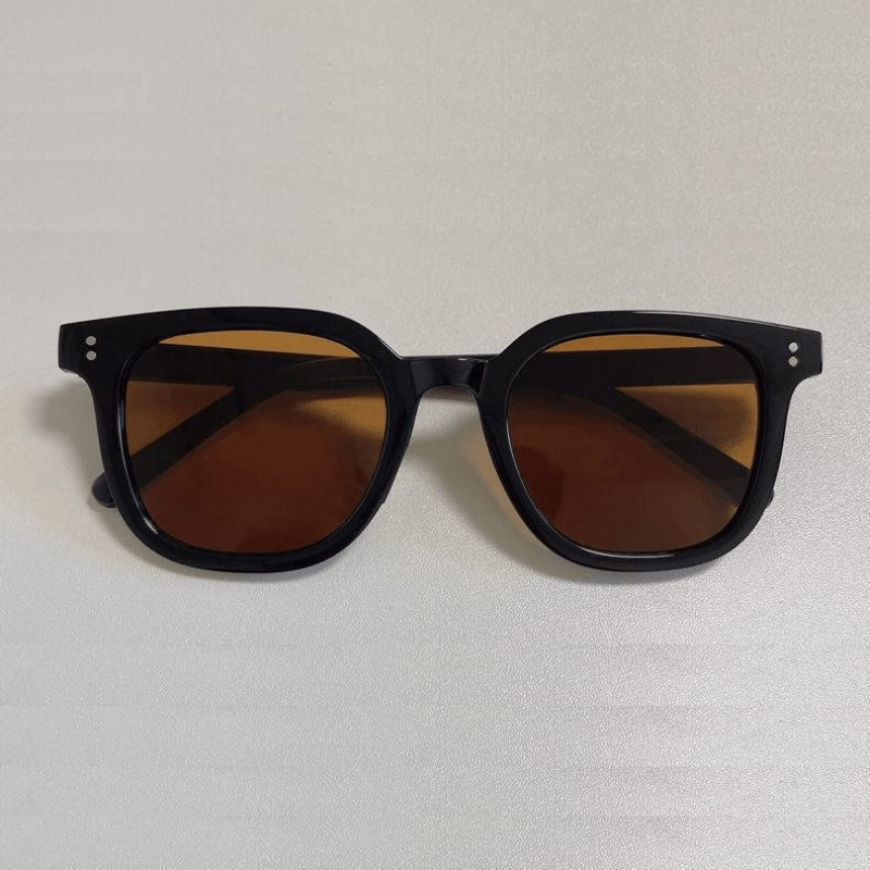 Square Sunglasses Rivet Decor Glasses UV400