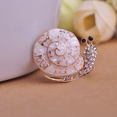 Snail Enamel Brooch Animal Charm Corsage Clothing Scarf Buckle Gift