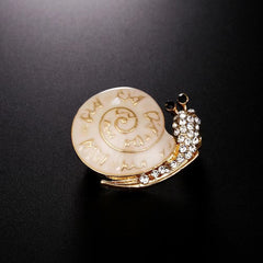 Snail Enamel Brooch Animal Charm Corsage Clothing Scarf Buckle Gift