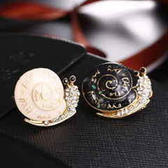 Snail Enamel Brooch Animal Charm Corsage Clothing Scarf Buckle Gift