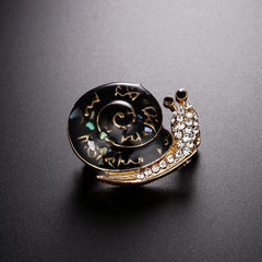 Snail Enamel Brooch Animal Charm Corsage Clothing Scarf Buckle Gift