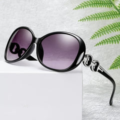 Women's Vintage Oversize Sunglasses with UV400 Protection