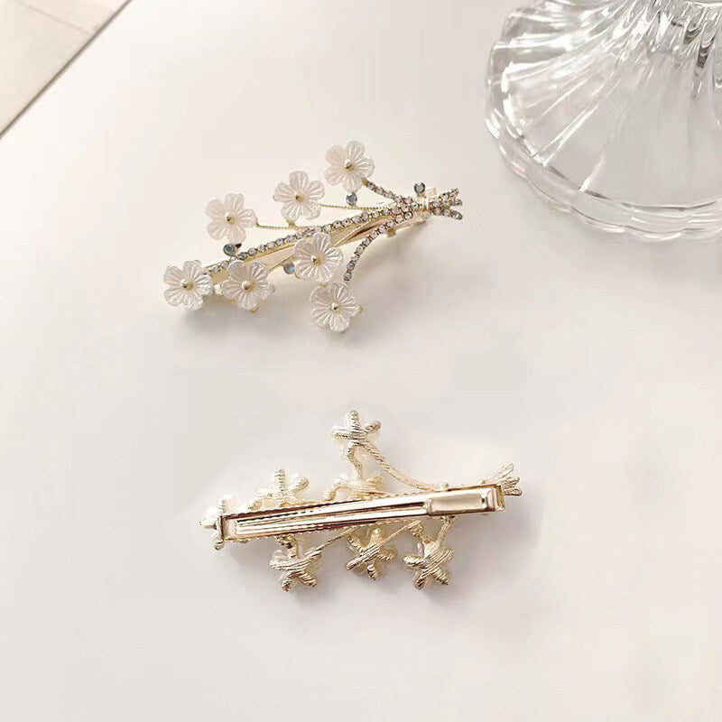 Sparkly Faux Pearl Flower Hair Clip Duck Billed Style