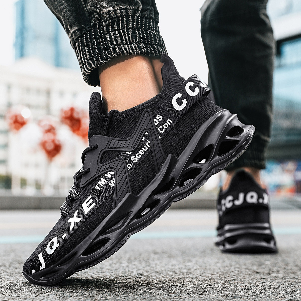 Men's Lightweight Knitted Sneakers for Running