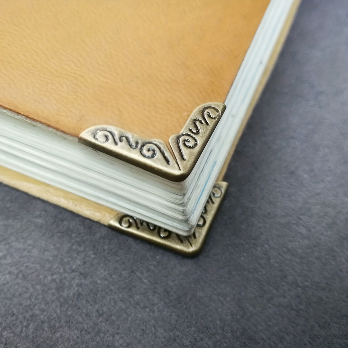 20pcs Book Corner Protectors for Notebooks 1.5x1.5cm