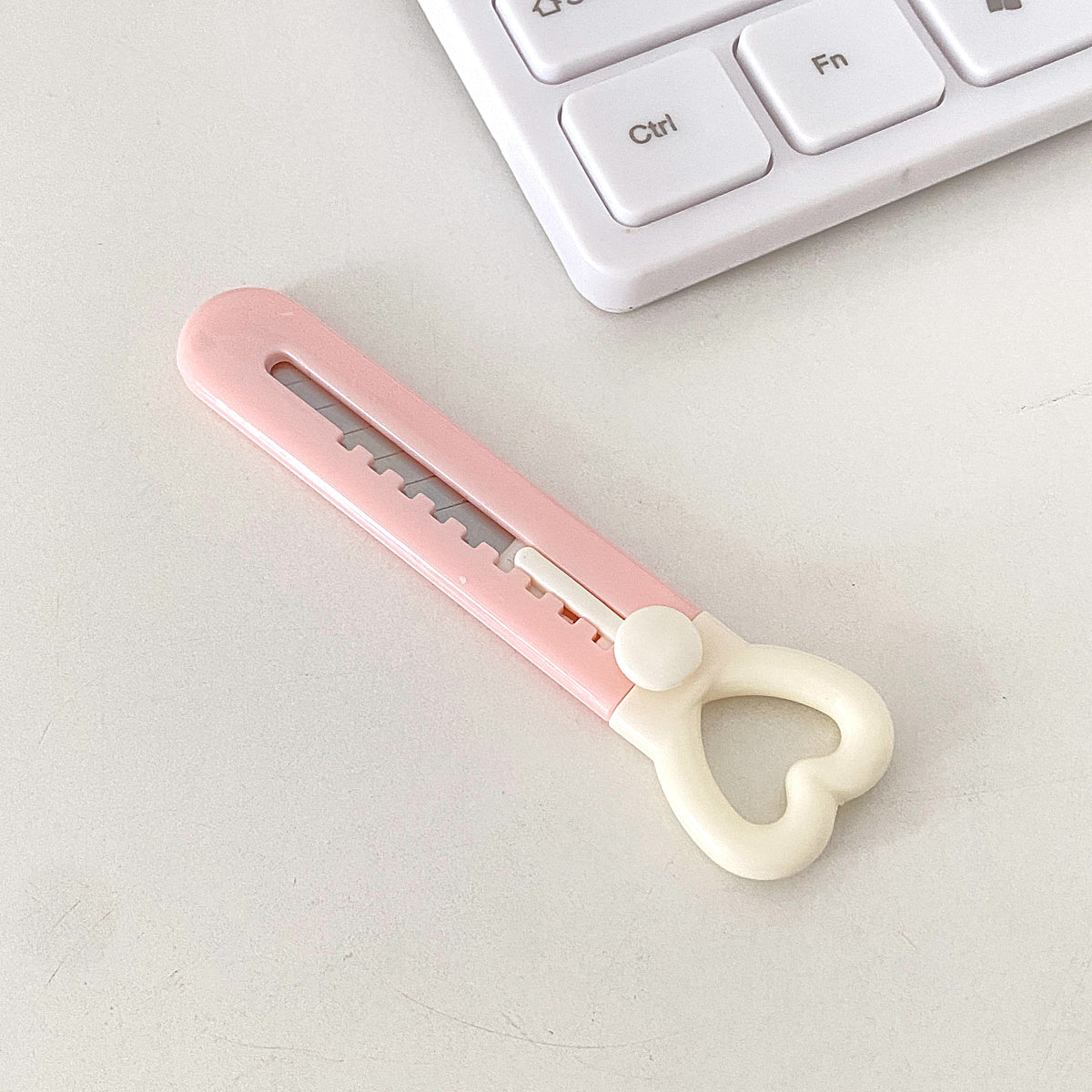 1pc Mini Love Heart Utility Paper Cutter Art Box Cutter School Office Supply