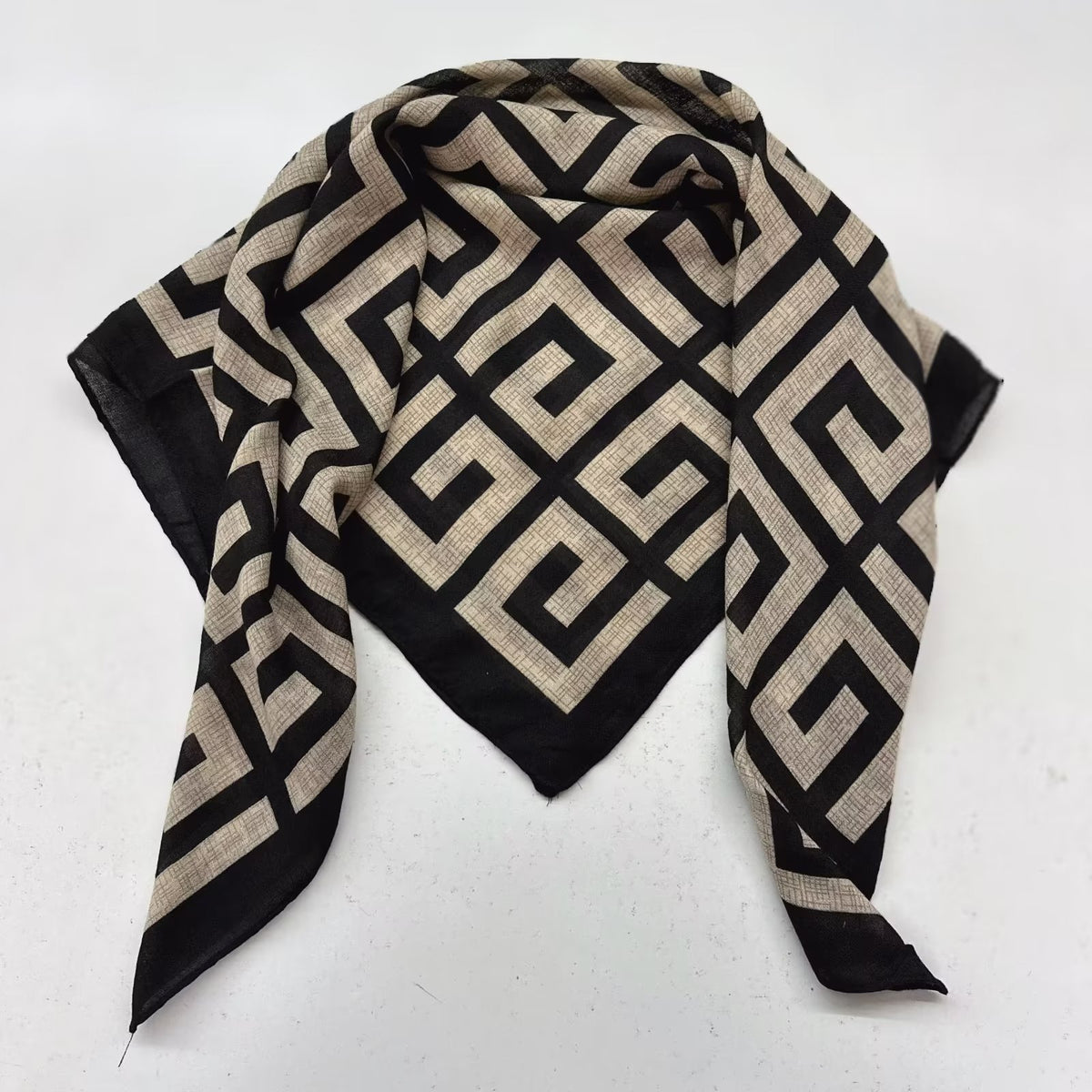 Classic Geometric Print Silk Square Scarf Bandana Women Wraps