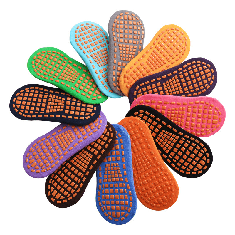Anti-slip Sports Socks with Grips for Yoga Pilates Barre Ballet