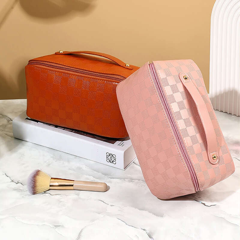 Plaid Pattern Makeup Bag Travel Toiletry Wash Bag