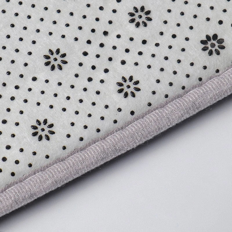 Cobblestone Pattern Bath Rug Soft Non Slip Quick Dry Bath Mat