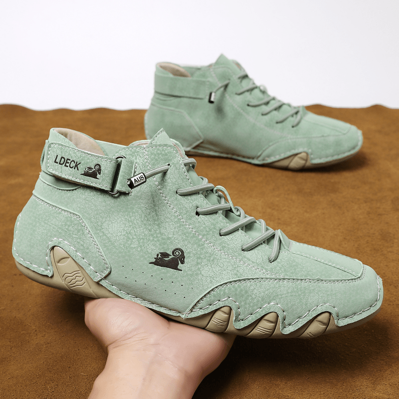 Solid Round Toe Walking Shoes Platform Wear Resistance Sneakers