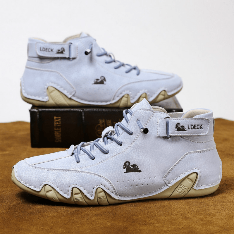 Solid Round Toe Walking Shoes Platform Wear Resistance Sneakers