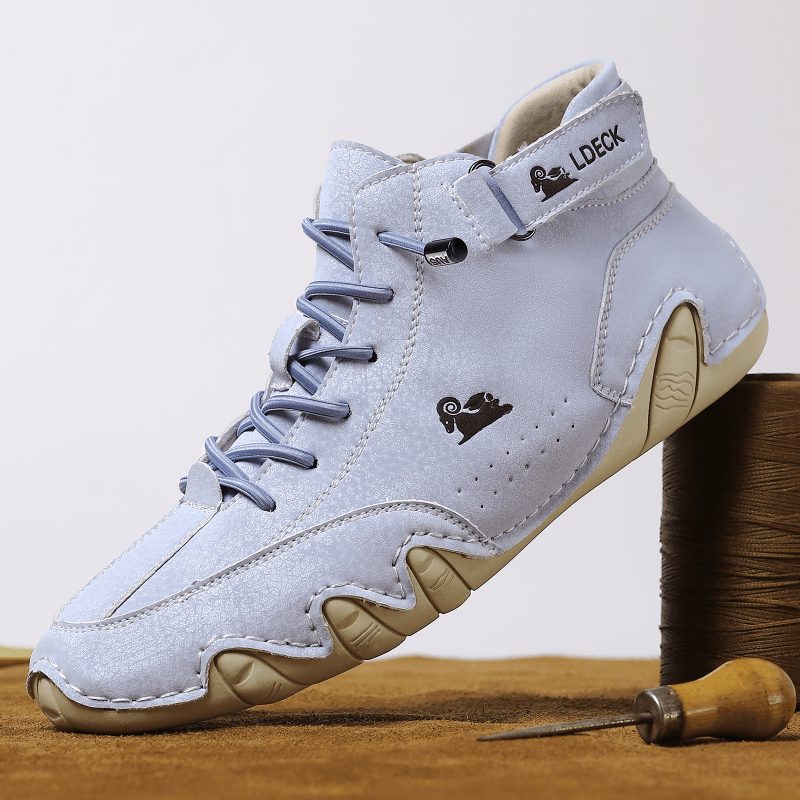 Solid Round Toe Walking Shoes Platform Wear Resistance Sneakers