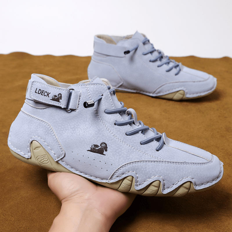 Solid Round Toe Walking Shoes Platform Wear Resistance Sneakers
