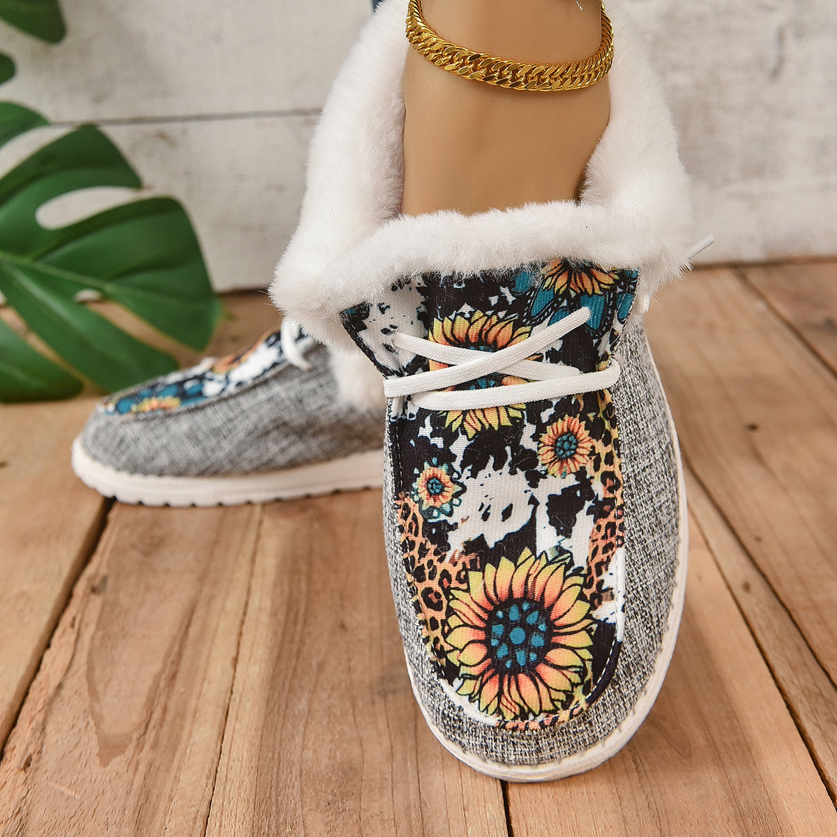 Women's Sunflower Pattern Short Boots Plush Lined Shoes