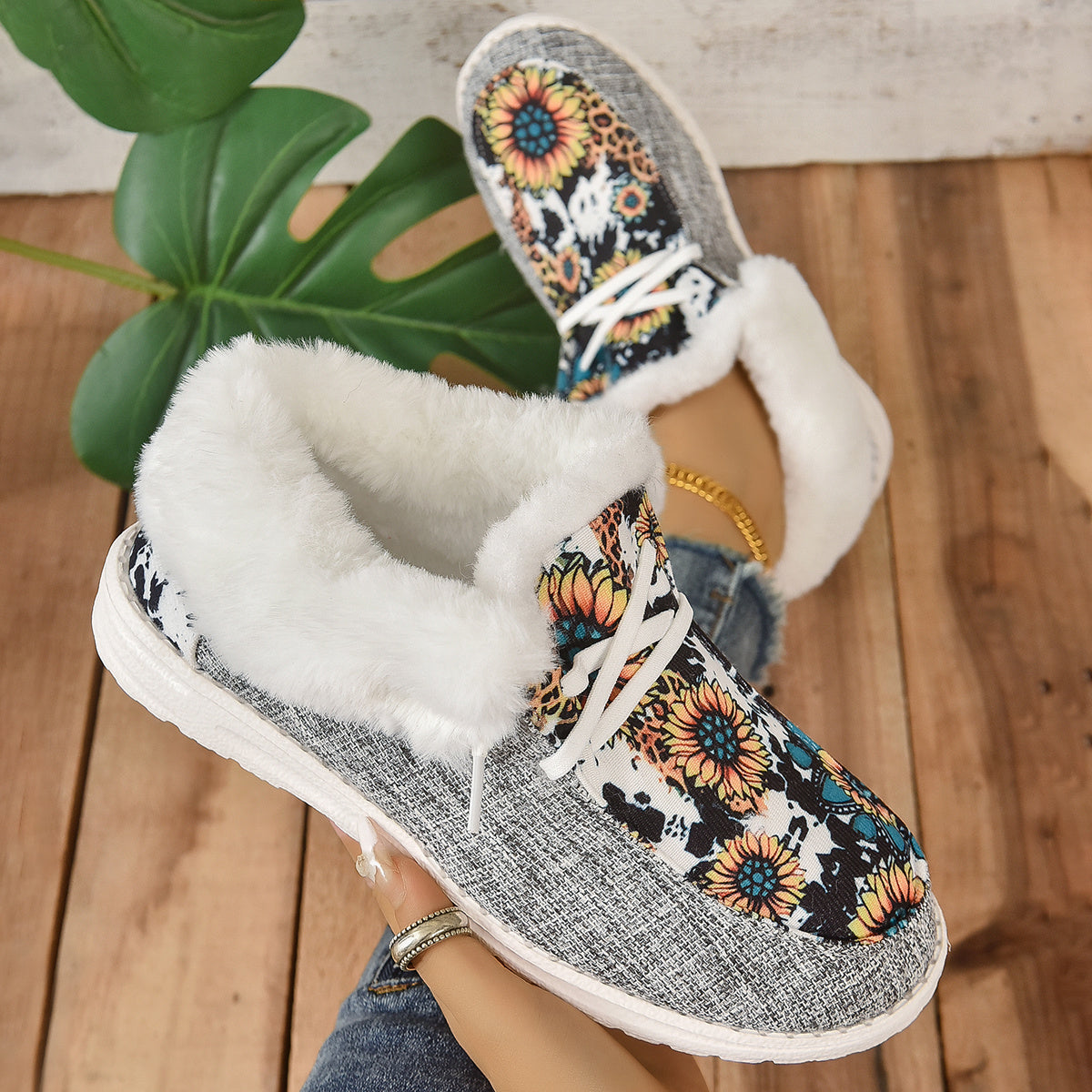 Women's Sunflower Pattern Short Boots Plush Lined Shoes