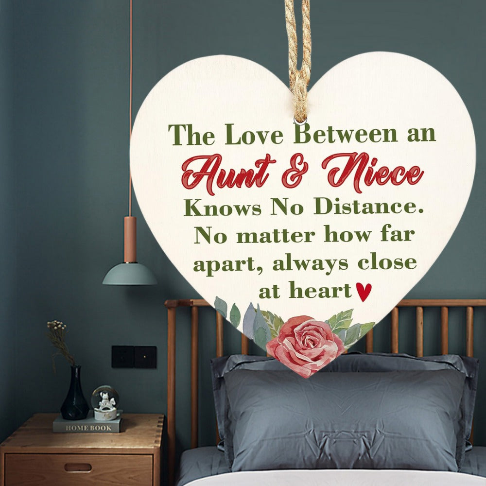 Heart Shaped Aunt Sign Boards for Home Door Decor
