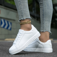 Lightweight Flat Skate Shoes Breathable Comfortable Outdoors