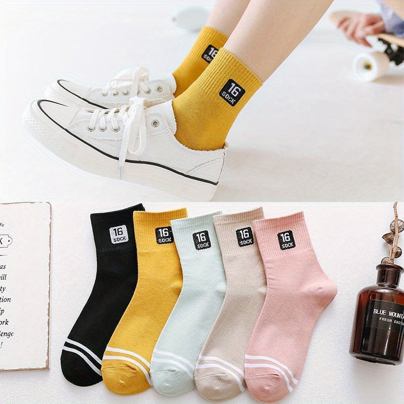 Cartoon Bear Print Socks - Comfy & Breathable Women's Mid Tube Stockings
