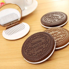 Mini Chocolate Cookie Biscuits Shape Compact Mirror With Comb