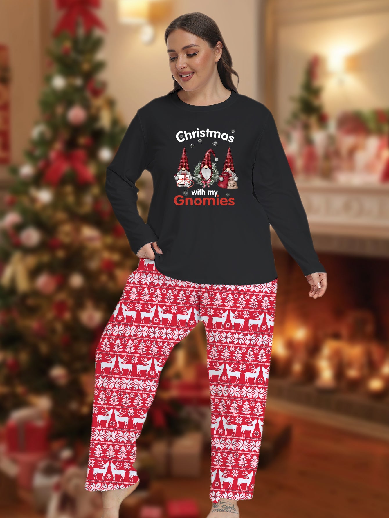Plus Size Christmas Pajamas Set Women's Gnomes & Elk Print Tee & Pants