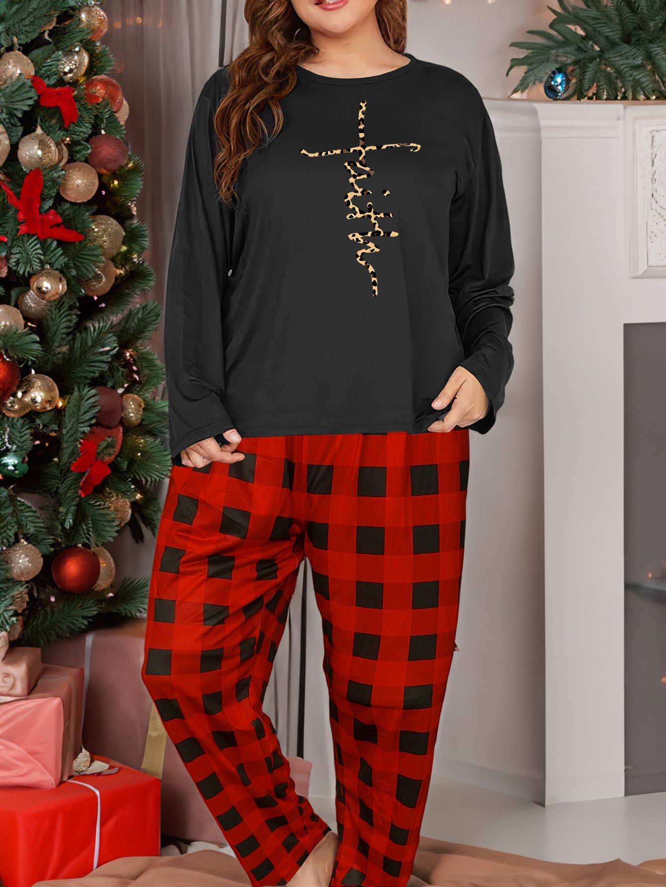  Leopard Print Tee & Plaid Pants Lounge Set