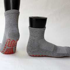 Non-Slip Trampoline Yoga Socks (1 Pair)