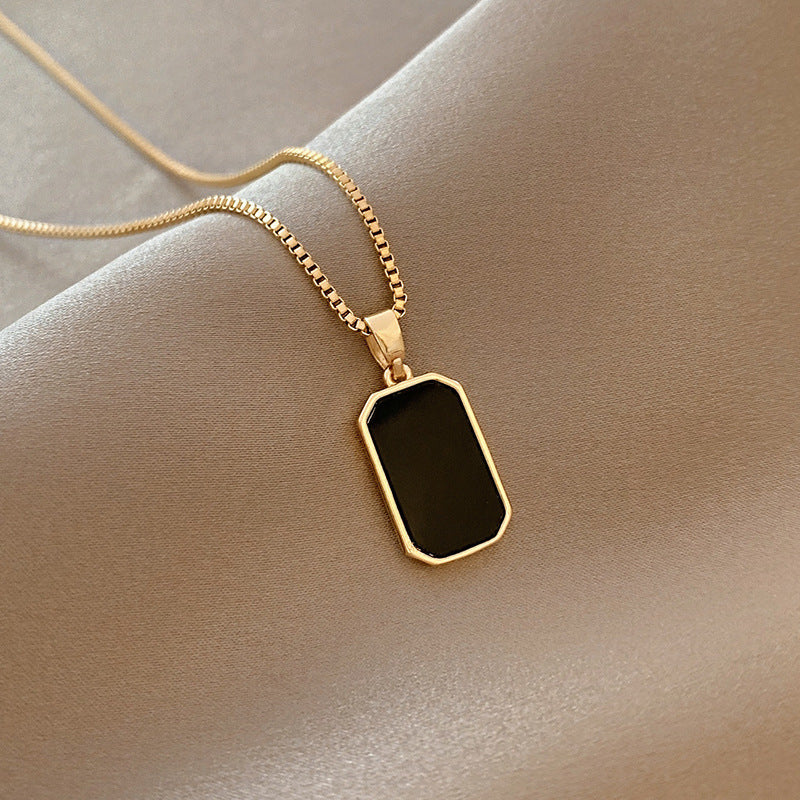Golden Square Shell Titanium Steel Necklace Geometric Clavicle Chain
