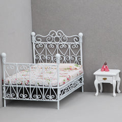 1:12 Scale Iron Double Bed Classic Finish Dollhouse Wedding Decor