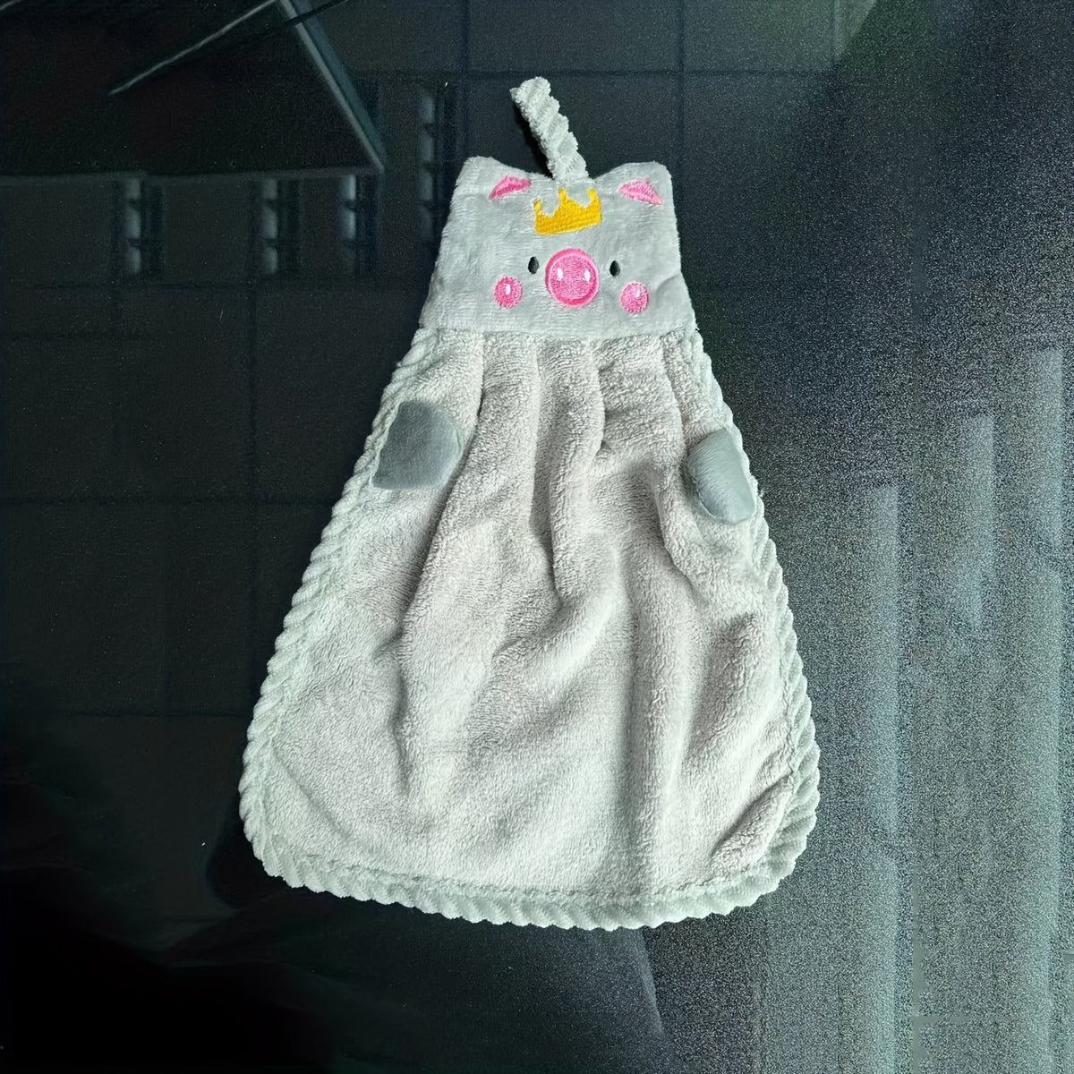 Soft Pig Embroidery Hanging Towel for Kids Plush Fingertip Towel