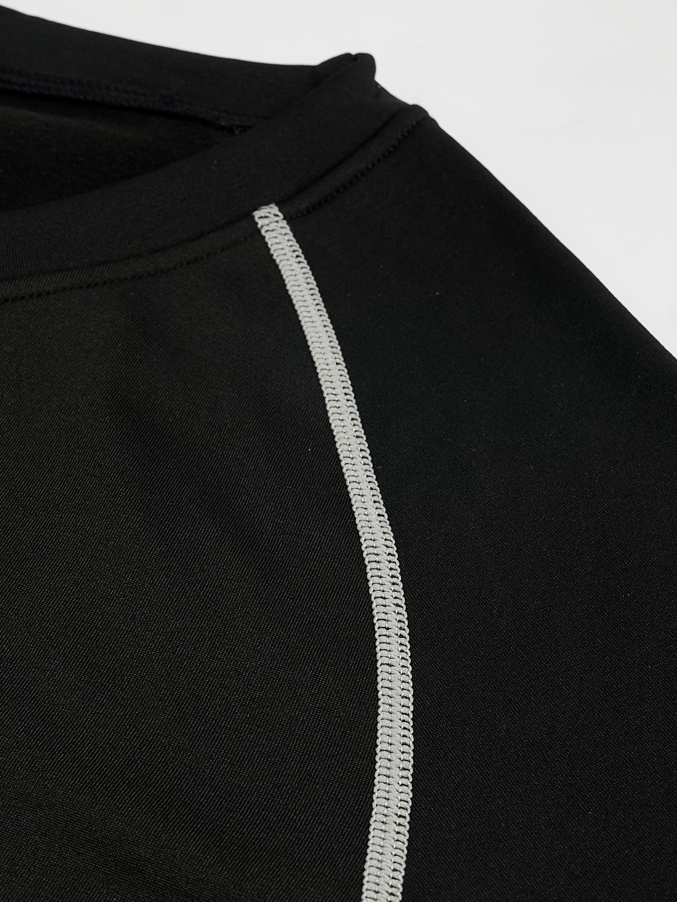 Men's Quick Drying Sweatshirt for Outdoor Gym Running - Long Sleeved Warm Top