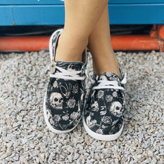 Women's Skull Pattern Canvas Shoes Lightweight Slip On Halloween Shoes