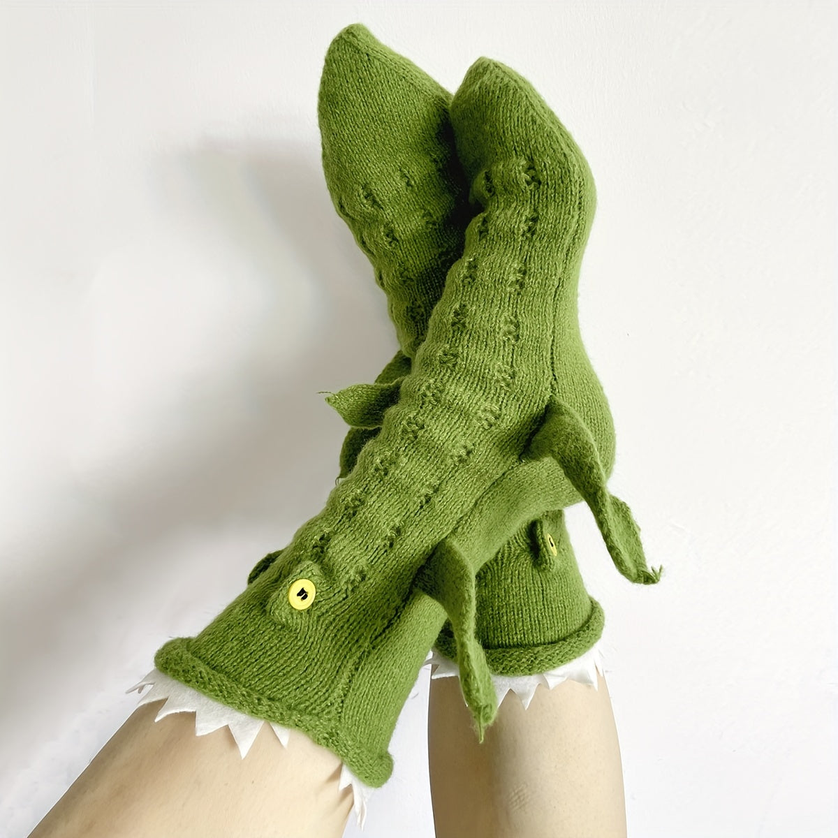 Cartoon Crocodile Mid Tube Socks Women's Stockings