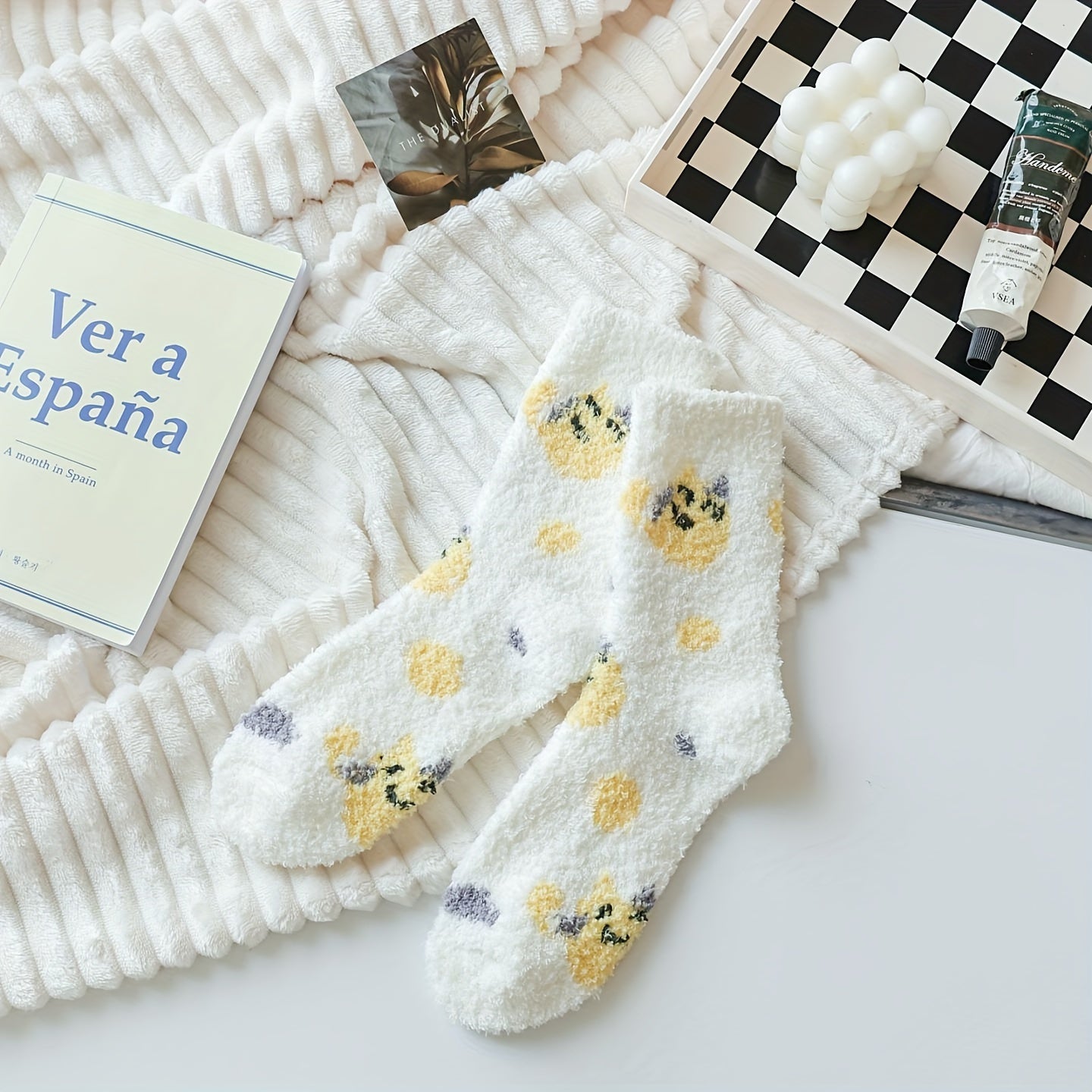 Animal Pattern Plush Socks Soft Mid Tube Socks Women's Stockings