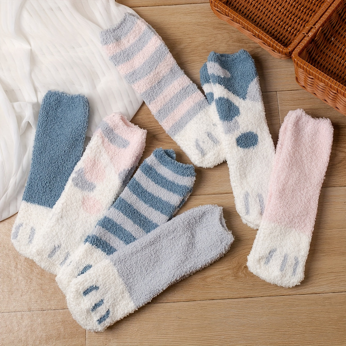 Heart Print Plush Socks Cozy Fluffy Mid Tube Socks Women's Stockings
