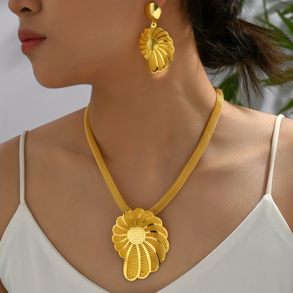 18K Plated Conch Bridal Necklace & Earrings Set for Women