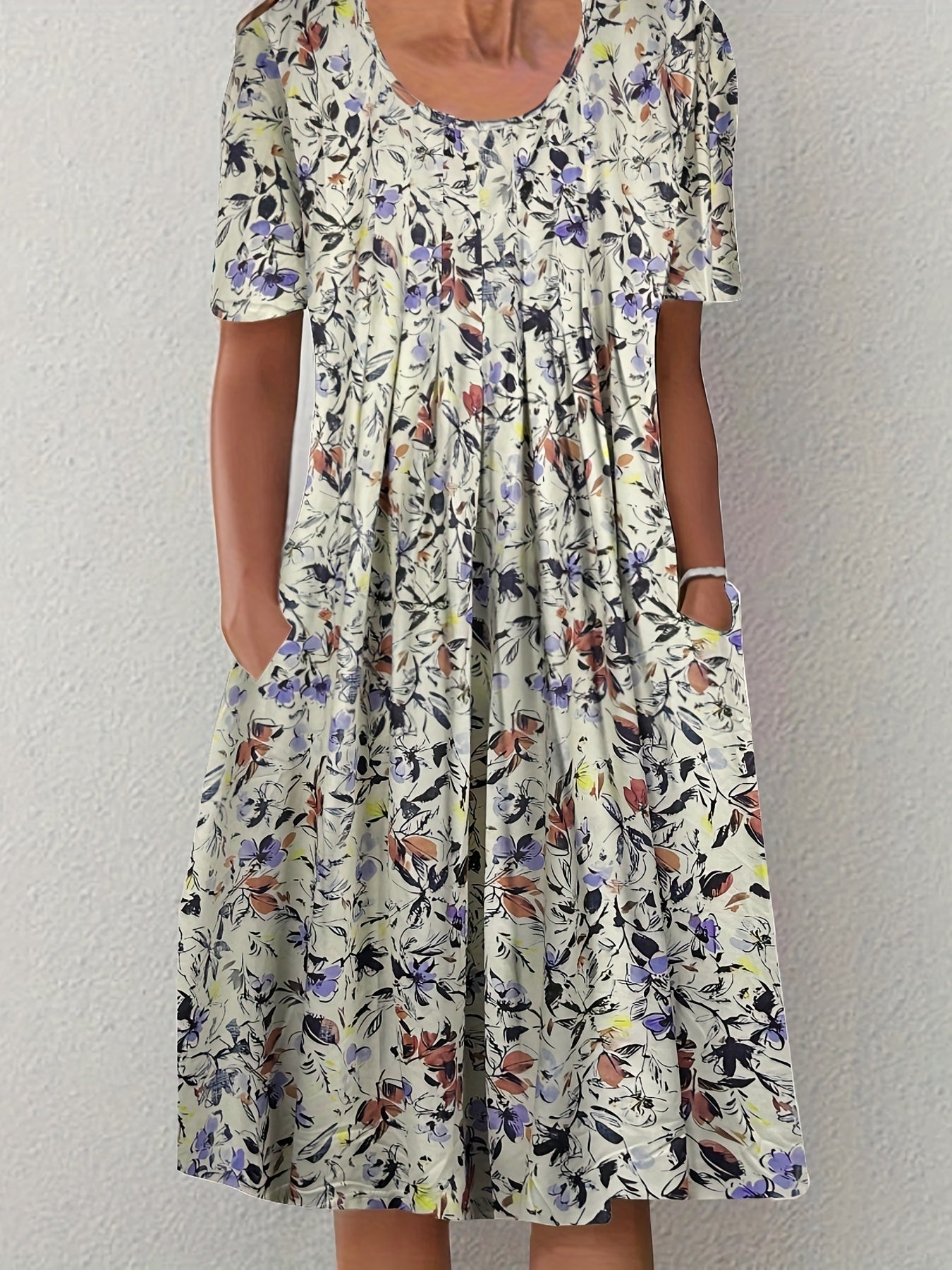  Floral Print Pleated Short Sleeve Dress