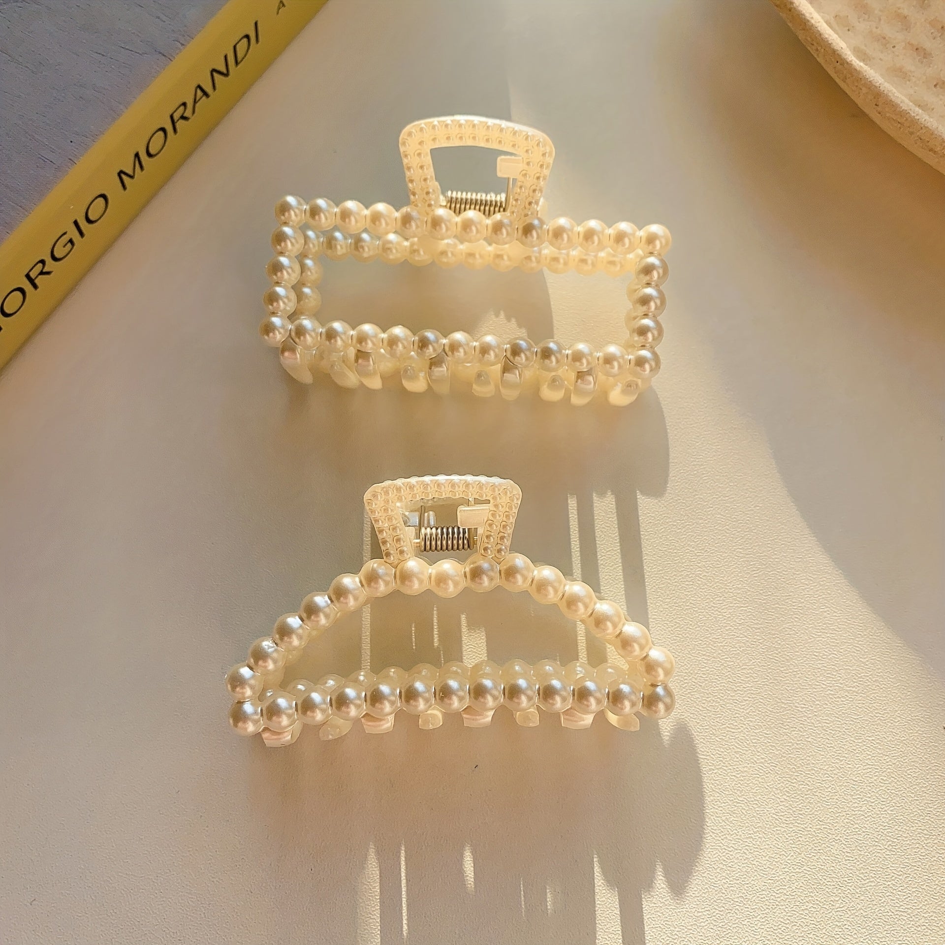 2pcs Faux Pearl Hair Claw Clip Nonslip Ponytail Holder Women Girls Hair Clip