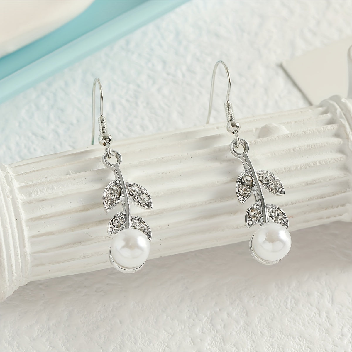 Silvery Leaf Rhinestone Faux Pearl Pendant Earrings Sexy Style