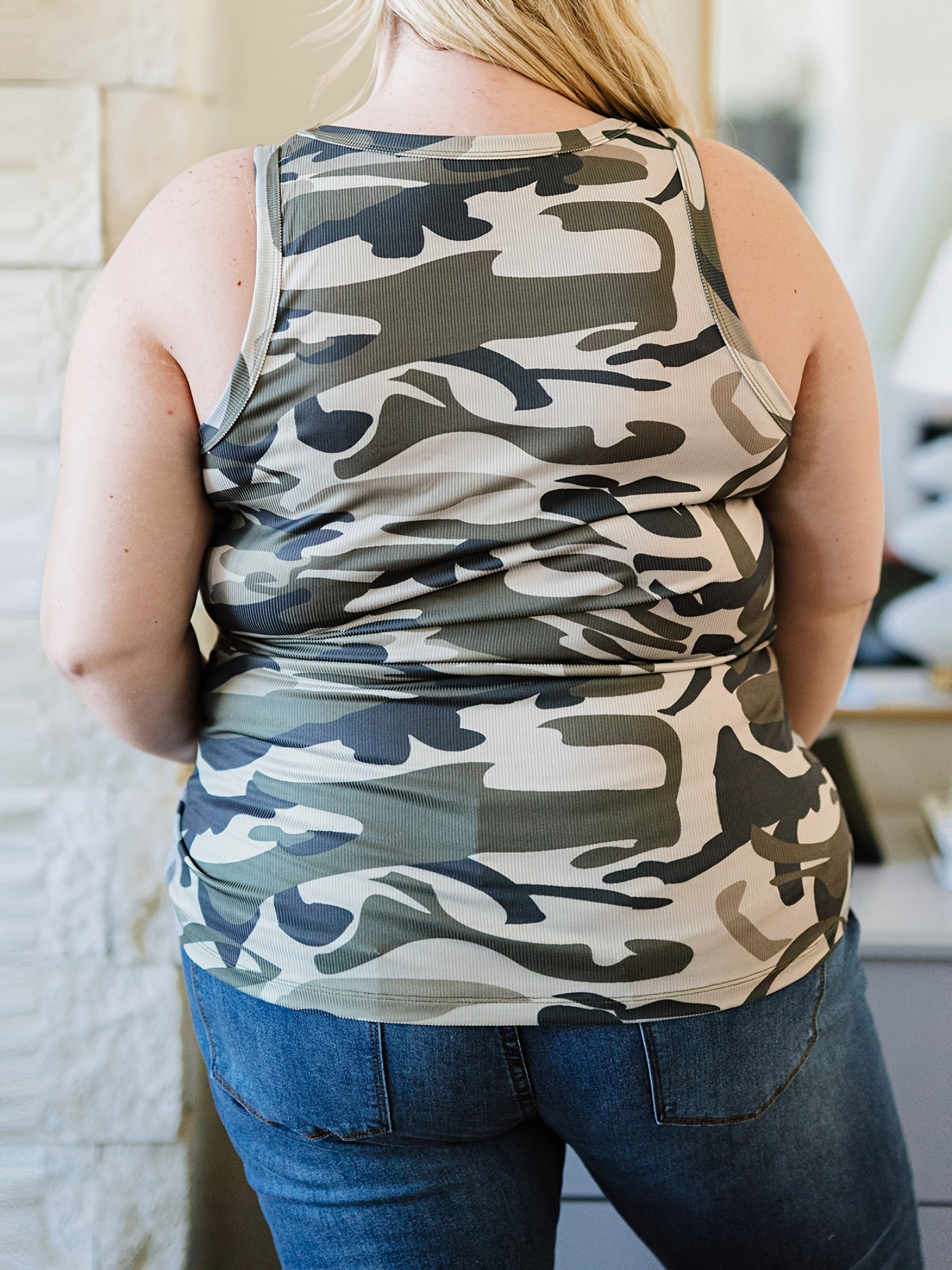  Camo Print Sequin Round Neck Tank Top
