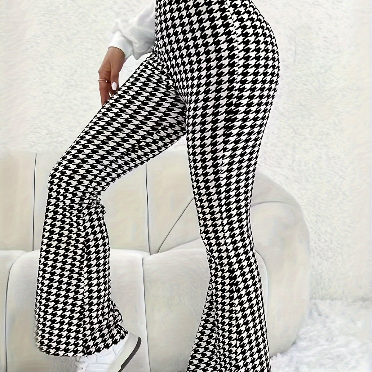 Women's Plus Houndstooth High Rise Flared Trousers