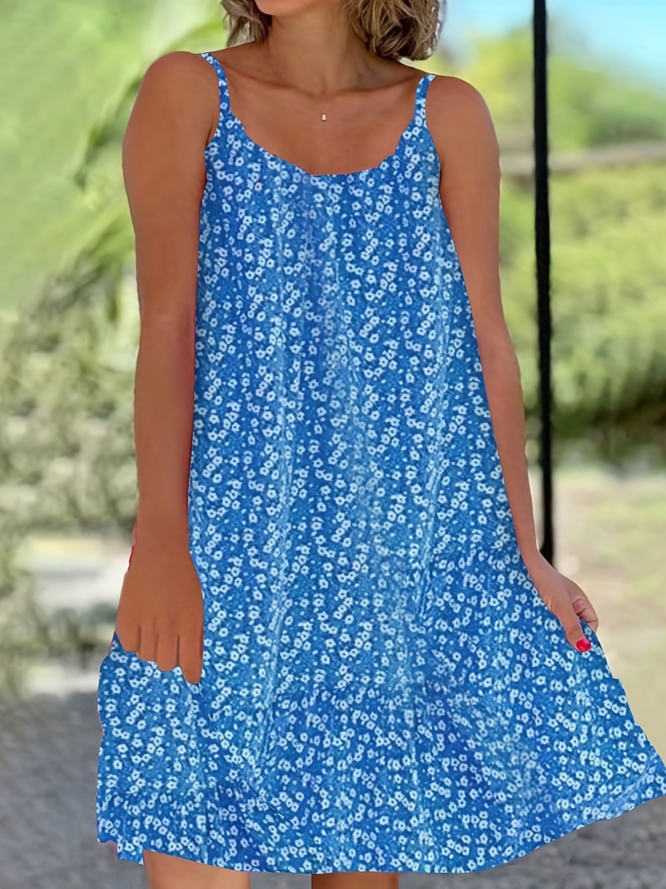  Ditsy Print Elastic Round Neck Smock Cami Dress