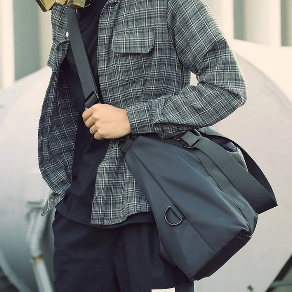 Men's Nylon Travel Bag Large Capacity Lightweight Shoulder Tote