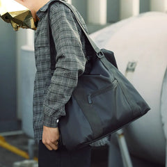 Men's Nylon Travel Bag Large Capacity Lightweight Shoulder Tote