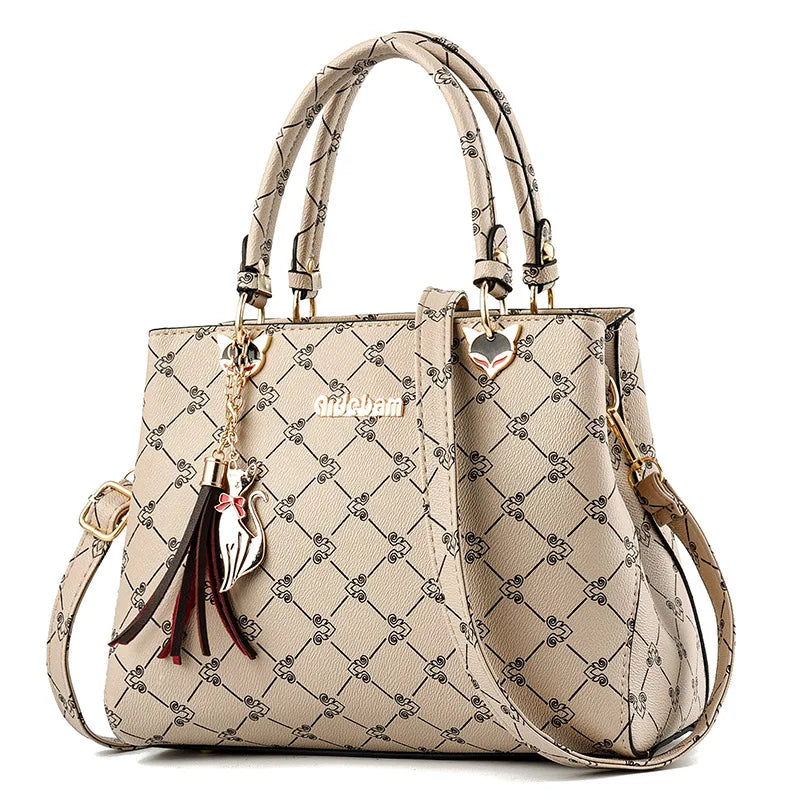 Mini Women Messenger Bags Pu Leather Women Shoulder Bag Tassel Solid Clutches Ch