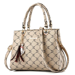 Mini Women Messenger Bags Pu Leather Women Shoulder Bag Tassel Solid Clutches Ch