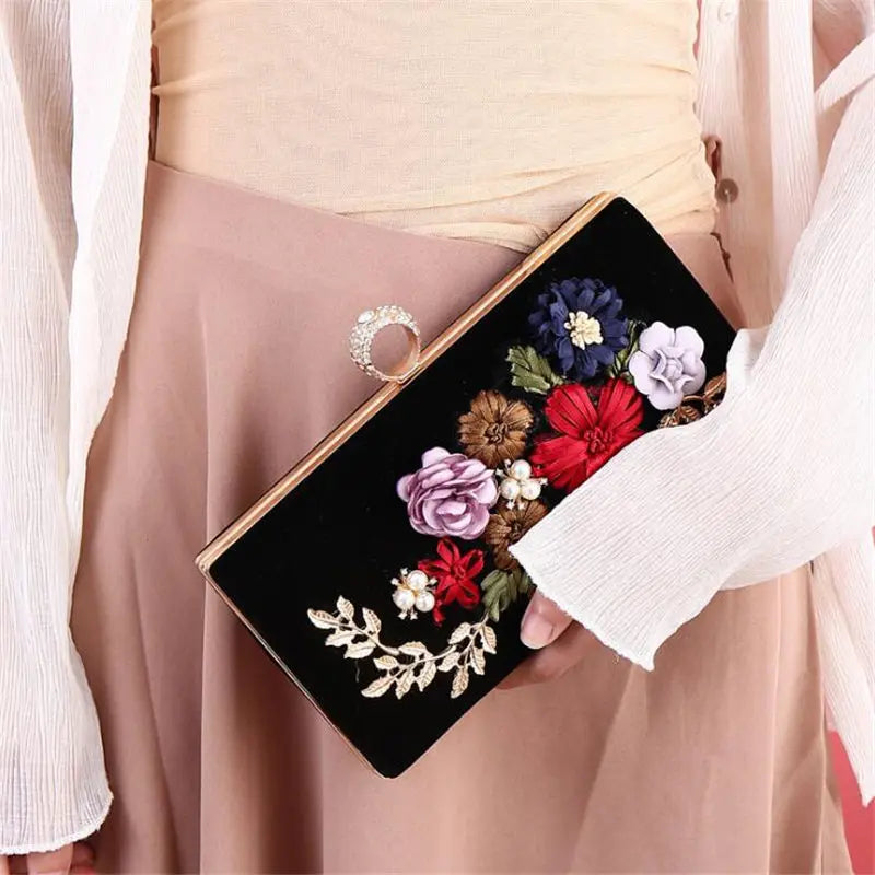 Flowers Diamond Ring Evening Clutch Bag With Chain MN835