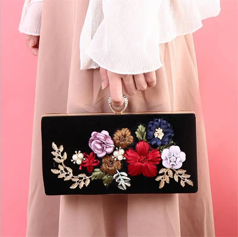 Flowers Diamond Ring Evening Clutch Bag With Chain MN835