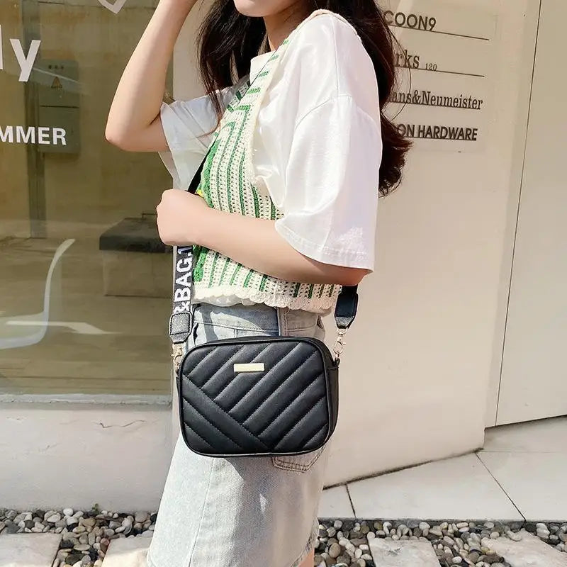 Embroidered Camera Female Messenger Bag Ladies Crossbody Shoulder Bags