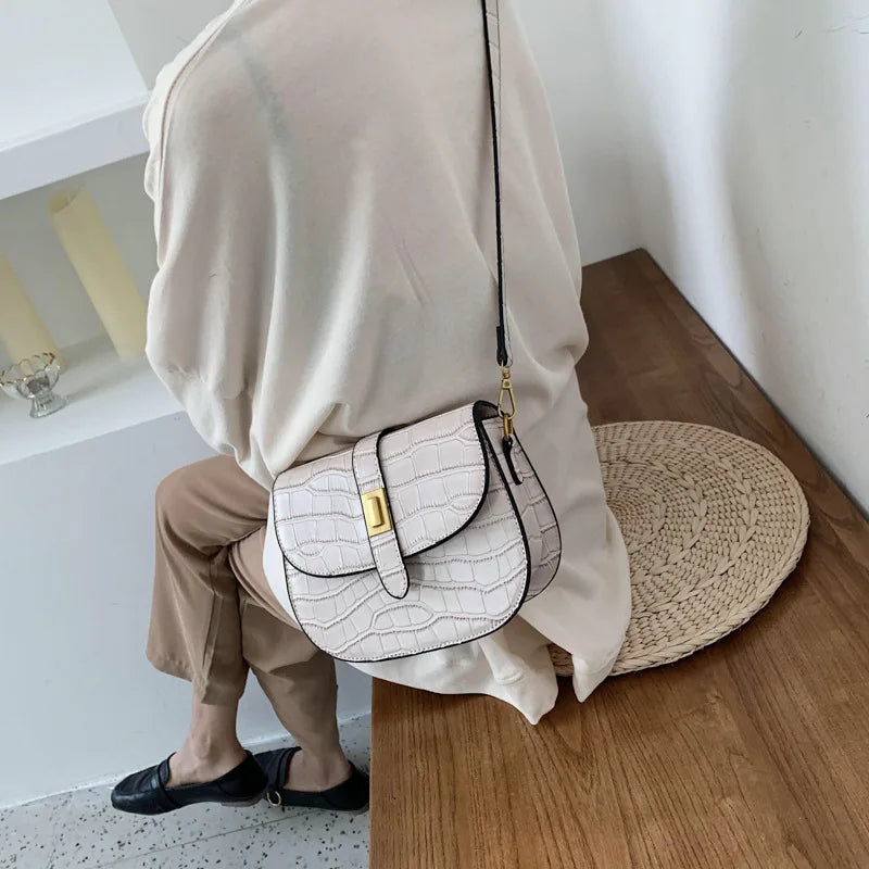 Women's PU Leather Saddle Bag Retro Western Shoulder Crocodile Crossbody